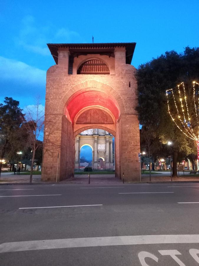 Romantic Liberta Apartment Florenz Exterior foto